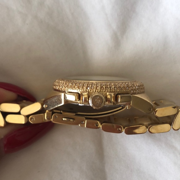 Michael Kors watch - Picture 11 of 16